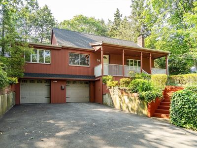 38 Maple St, Lexington, MA, 02420