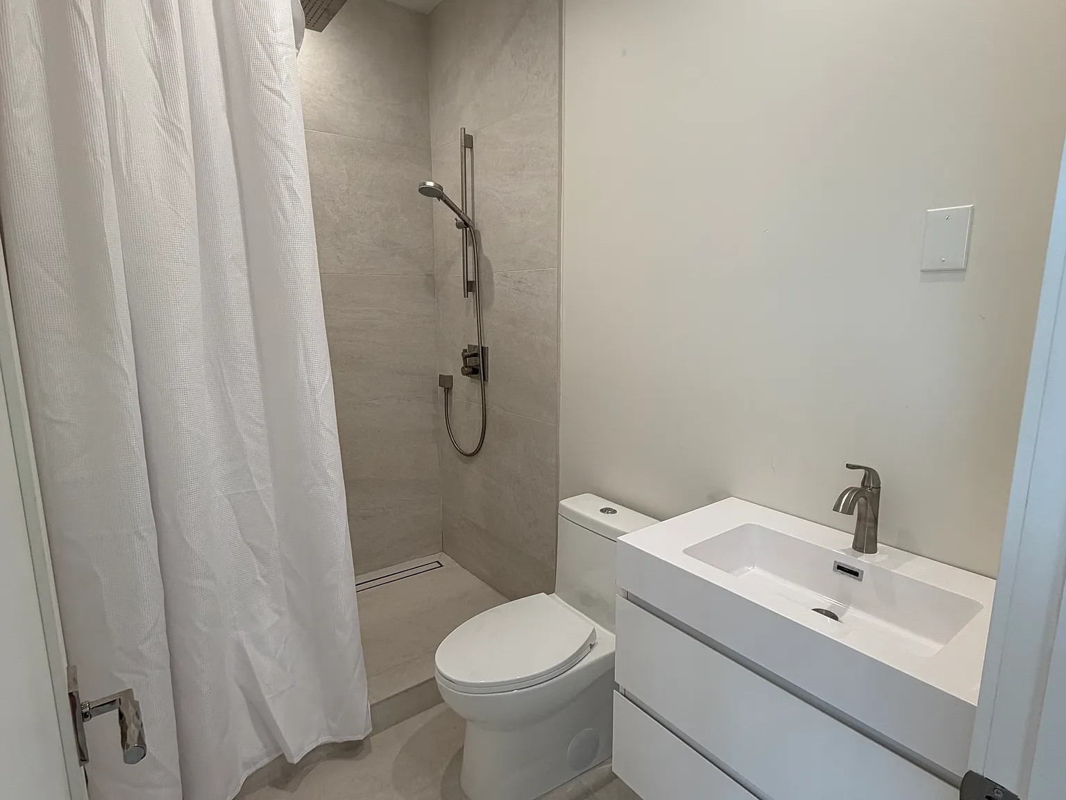 Studio, 600 sqft, $2,695 — Photo 4