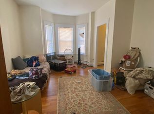 21 Pine St #4, Waltham, MA 02453