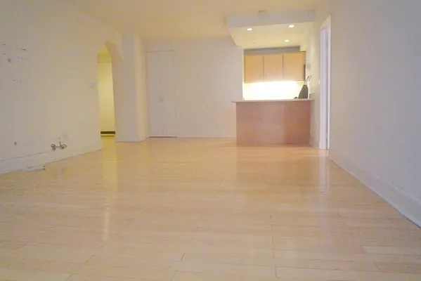 Rented by Citi Habitats | media 44