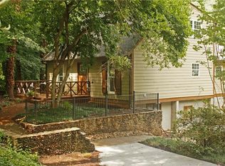 221 Lark Cir, Clemson, SC 29631