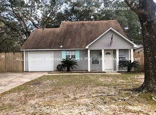 704 29th St, Niceville, FL 32578