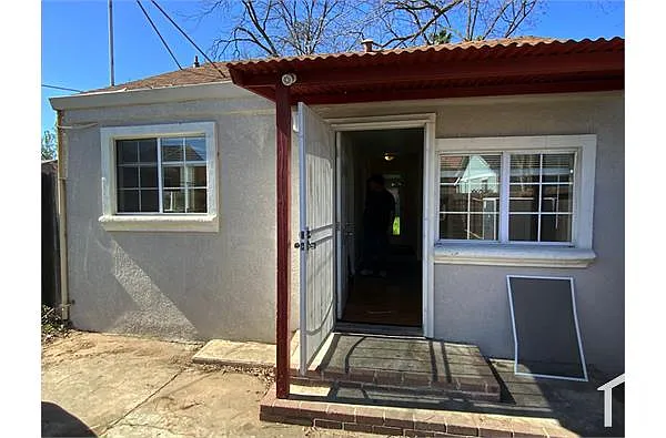 Building Photo - 4000 San Carlos Way #B