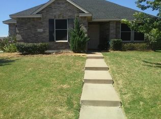 600 Aspen Ct, Red Oak, TX 75154