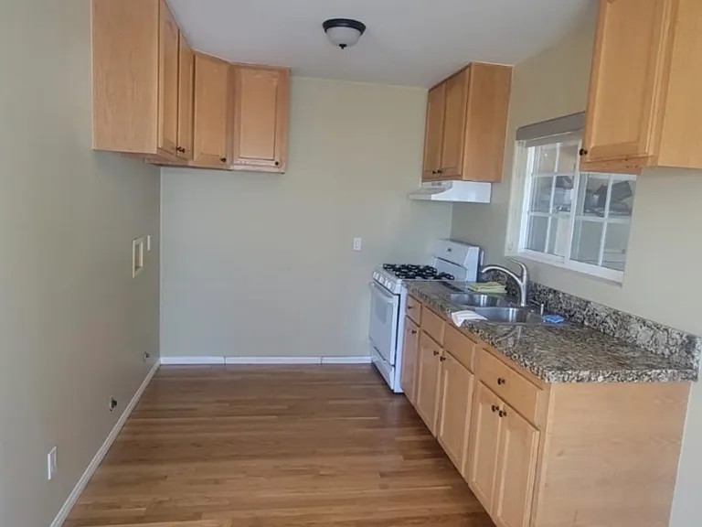 8059 Van Noord Ave — Photo 1