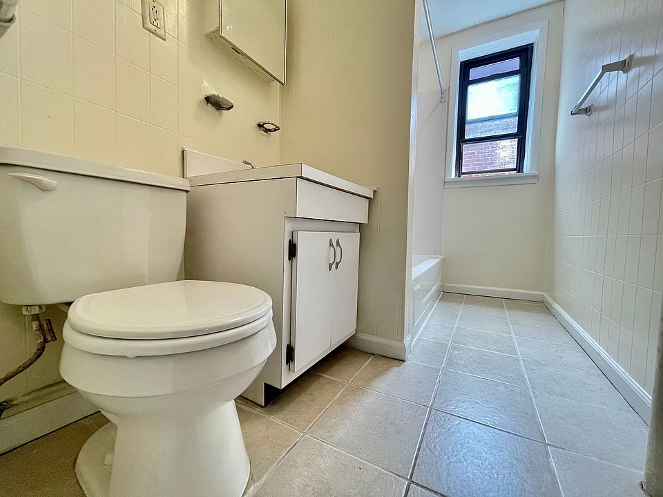 2nd image of 807 Avenue A #30E