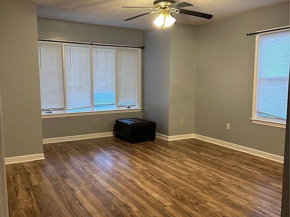 2nd image of 163 Bonney St #2