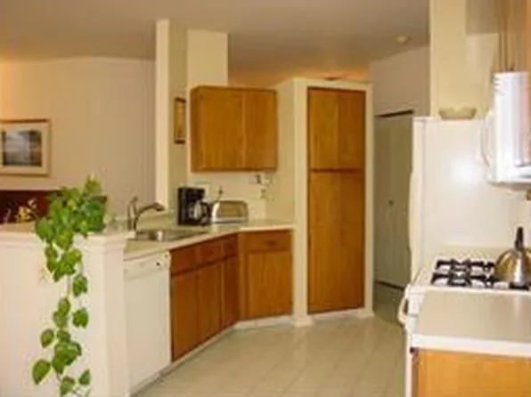 6161 Cedar Ct, Monmouth Junction, NJ 08852