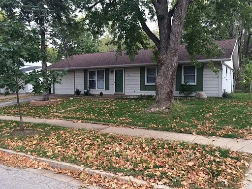 1313 Mount Vernon Dr photo 1