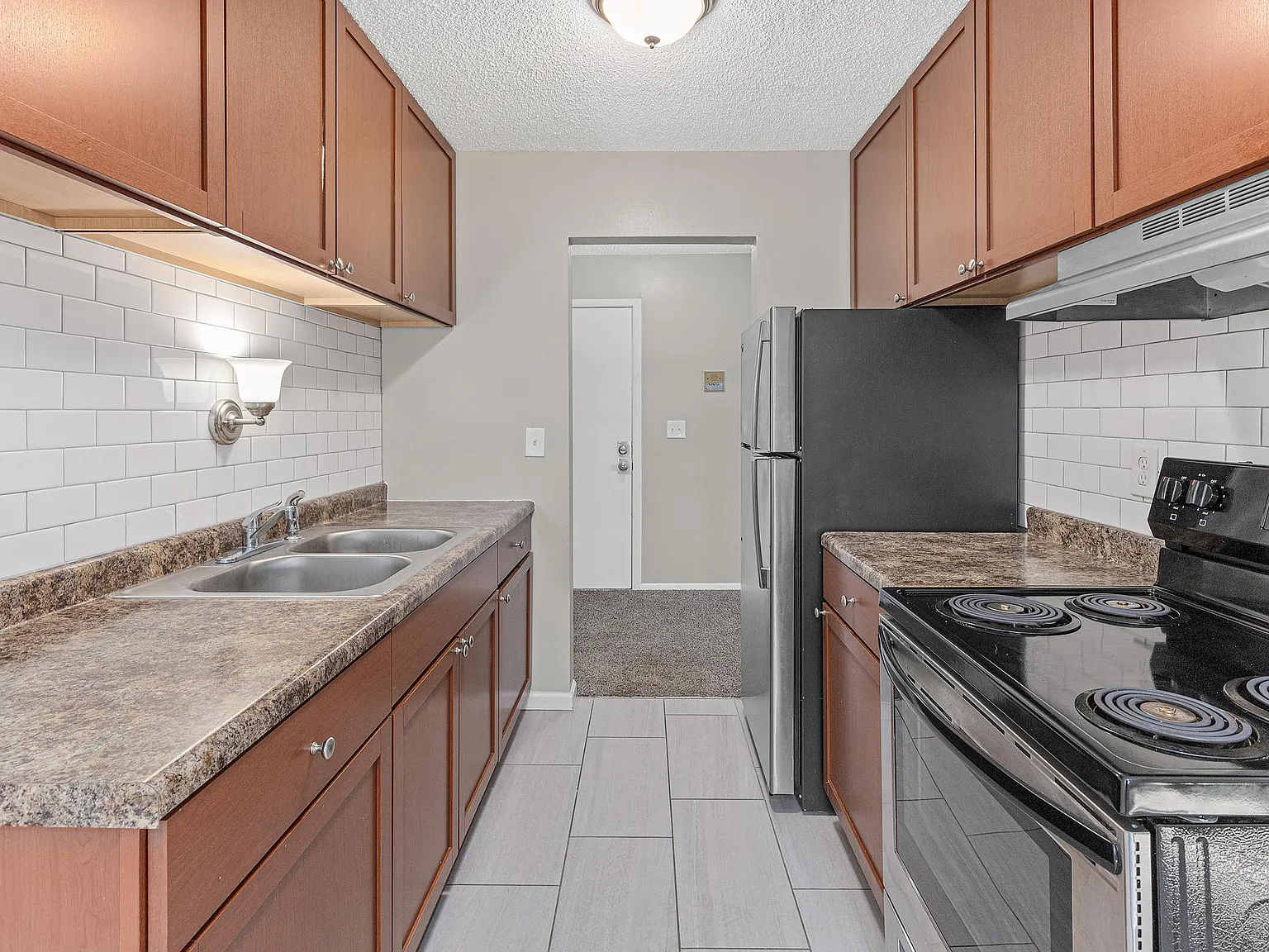 2 bed, $1,375 — Photo 3