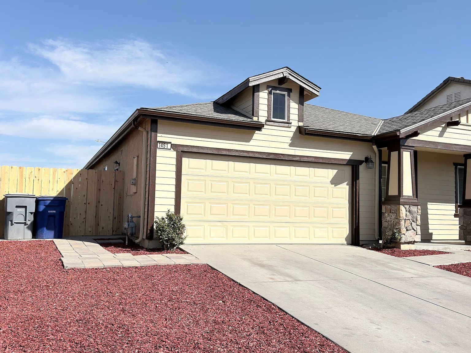 4 bed, 1848 sqft, $2,100 — Photo 3