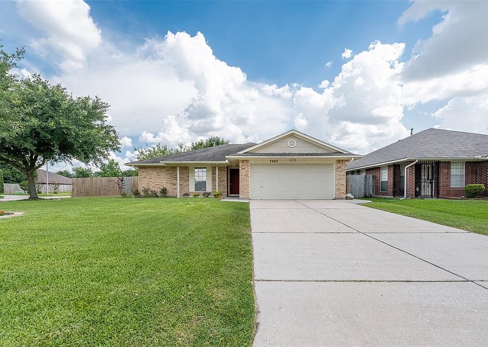 1st image of 7903 Woodland Oaks Ct