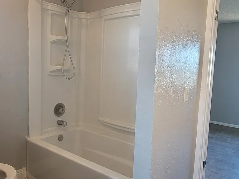 21250 Laguna Rd #5 — Photo 29