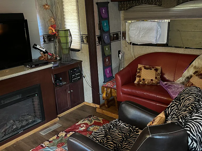 32143 Cherry Ranch Ln — Photo 11