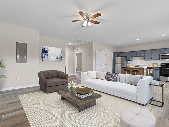 4th image of 1071 Golden Leaf Blvd #6