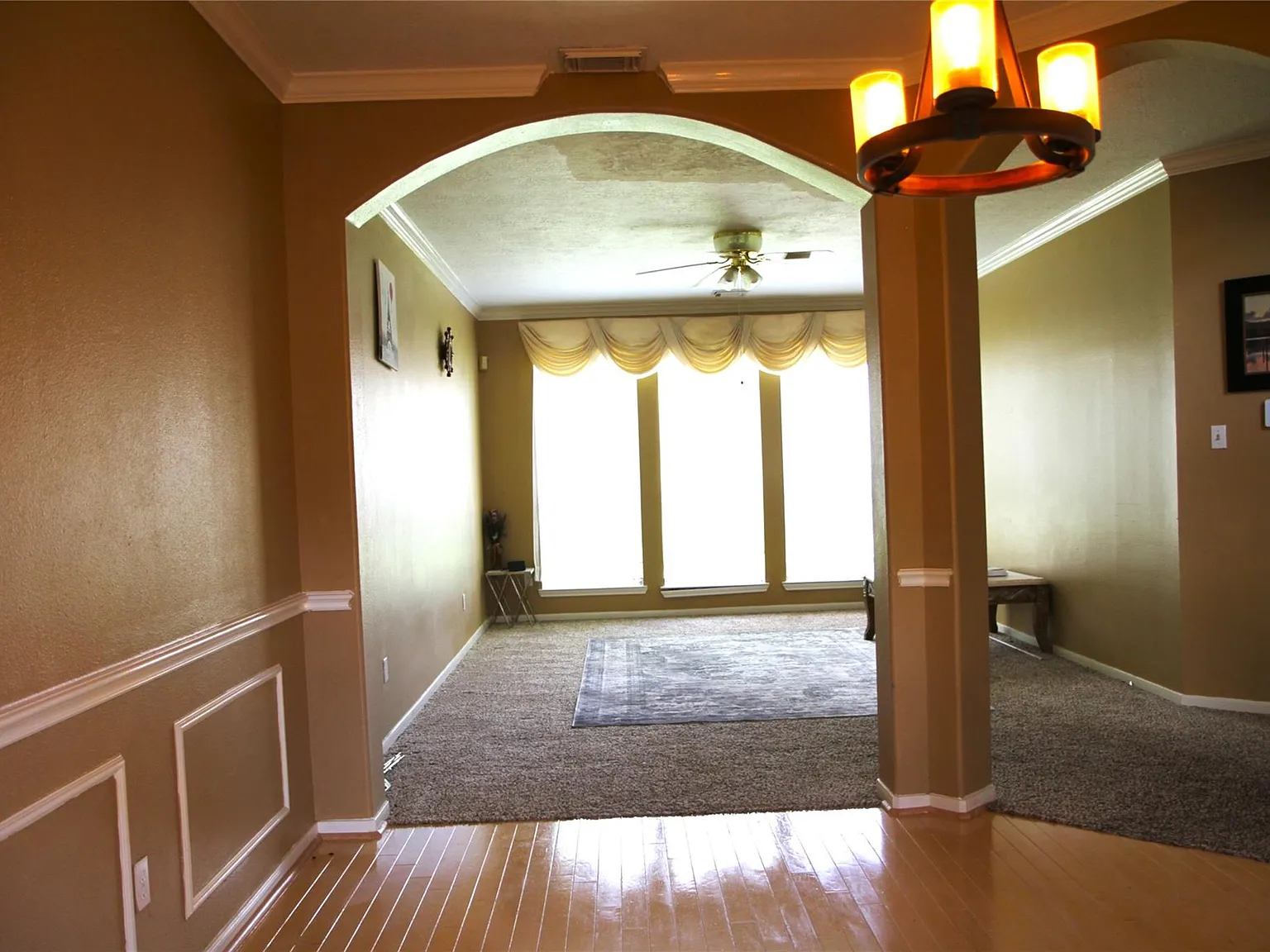 3 bed, 2.5 bath, 2892 sqft, $2,600 — Photo 4
