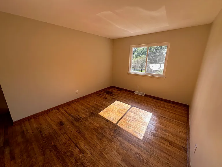 270 Cluster Ave #2 — Photo 7