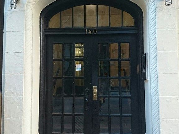 5th image of 140 Waverly Pl APT 6A