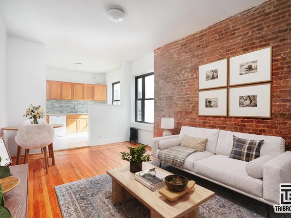 131 Central Park North image 4 of 6