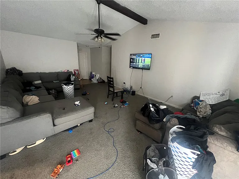 7110 Laramie Ln — Photo 4