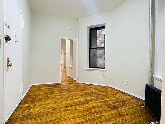 Rented by DeSimone Real Estate | media 9