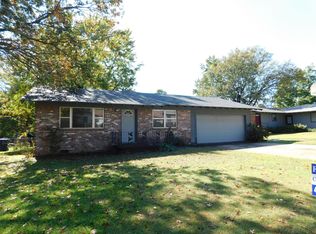 914 Cedar Ln, Fort Smith, AR 72908