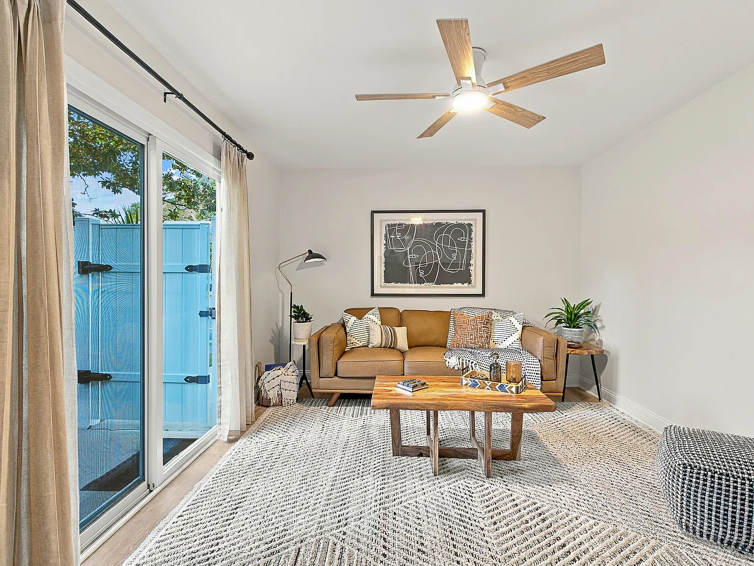 2 bed, 2.5 bath, 1092 sqft, $3,200 — Photo 4
