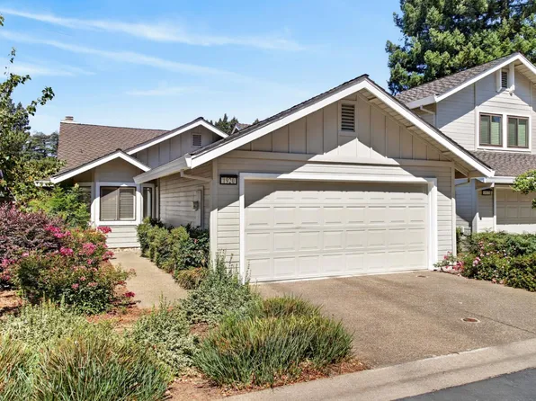 1920 University Park Dr, Sacramento, CA 95825