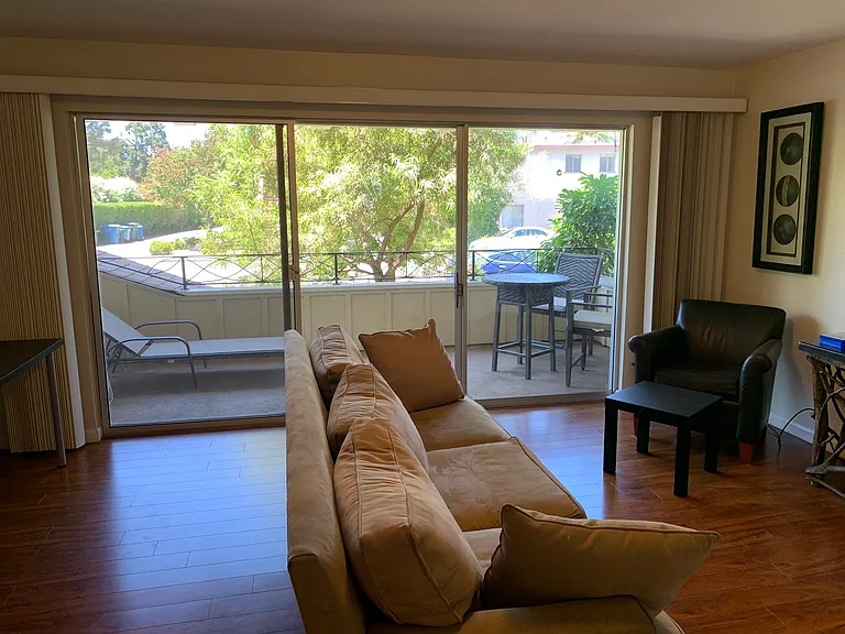 sitting to balcony