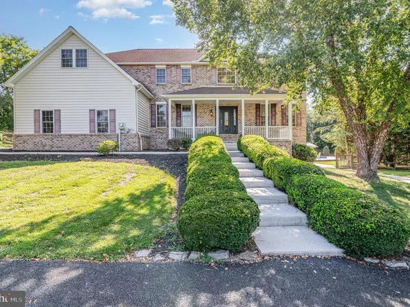 7 Beverly Ct, Carlisle, PA 17015