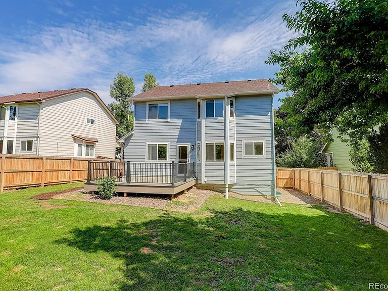 1328 Amherst St — Photo 31