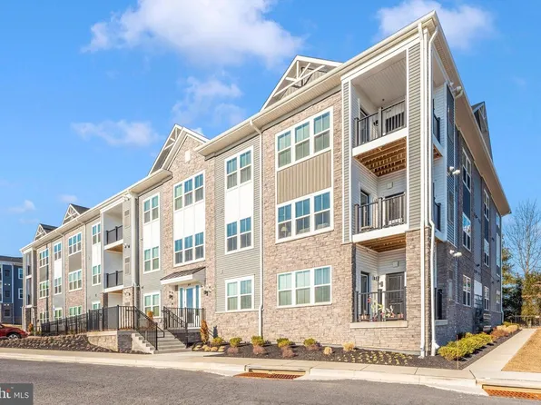 44 Liberty Pl #L, Sykesville, MD 21784