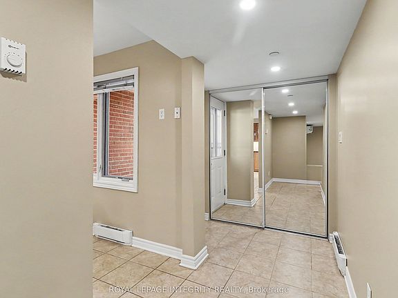 5th image of 403 Stratas Ct #26