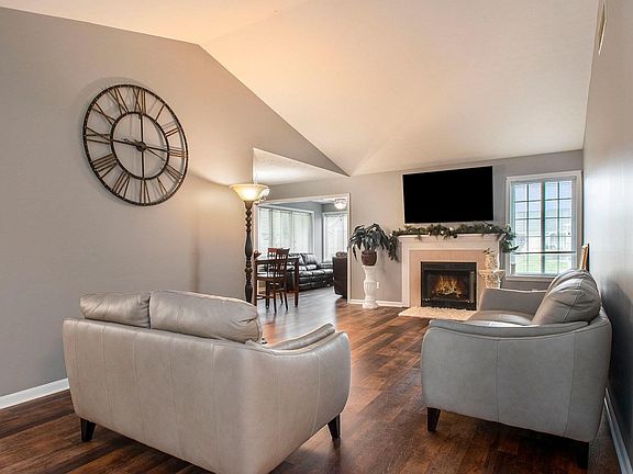 4th image of 51836 Wembley Dr