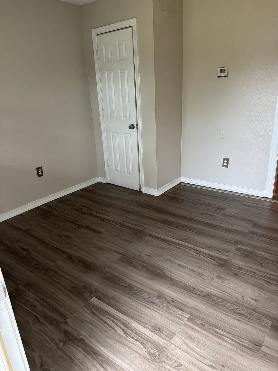 Building Photo - 8404 S Carolina Ave #4