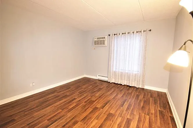 300 W Fullerton Ave #223 — Photo 12