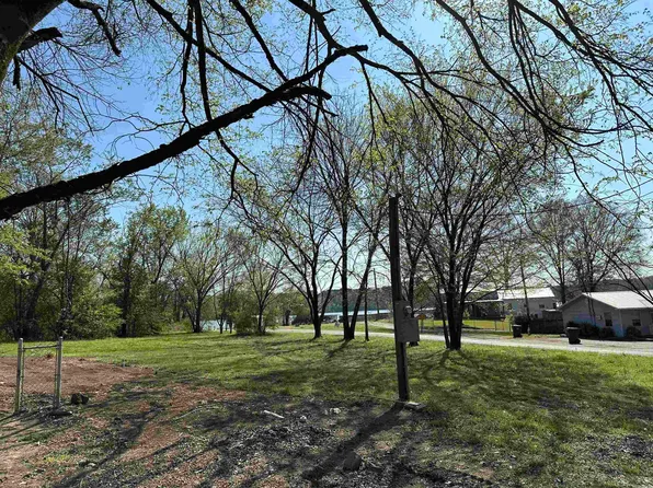 109 & 111 Irwin Cir, Hot Springs National Park, AR 71901