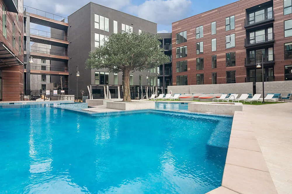 Post District Residences — Photo 4