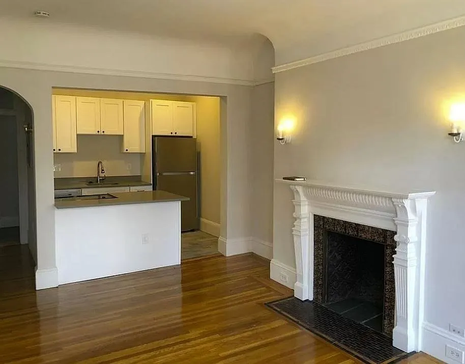 499 Beacon St #8