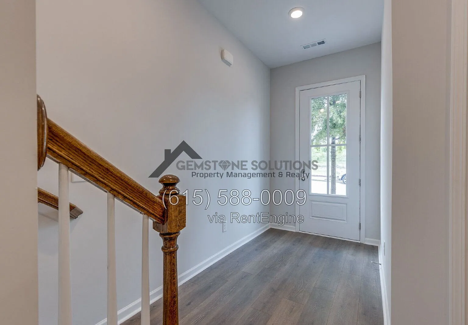 3 bed, 3.5 bath, 1970 sqft, $2,500 — Photo 4