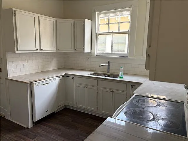 5653 Canal Blvd — Photo 6