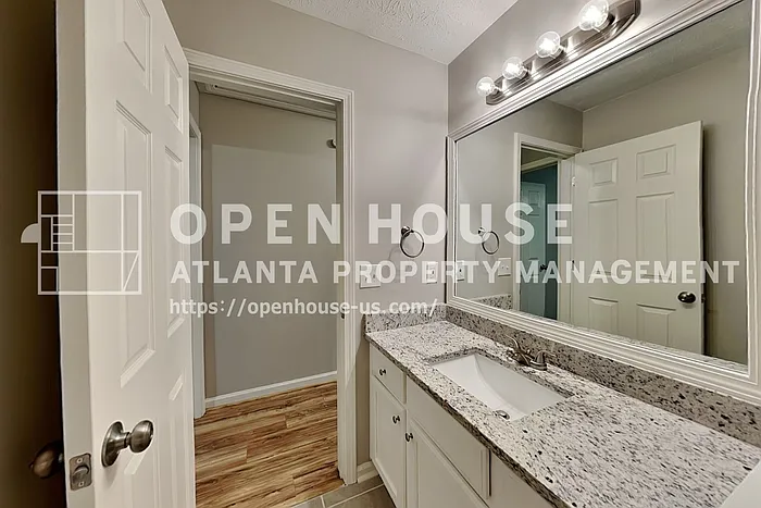263 Buckingham Dr — Photo 16