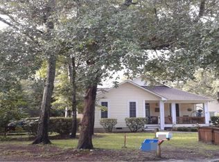 104 Bridge Ct E, Carolina Beach, NC 28428