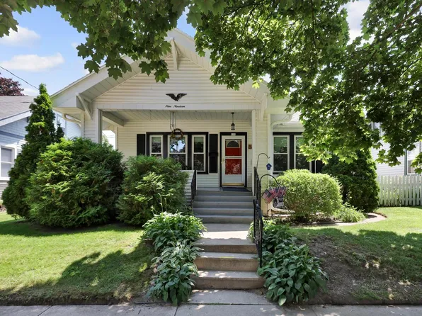 919 North 15th STREET, Manitowoc, WI 54220