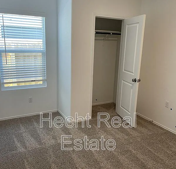 267 Geode Gln — Photo 18