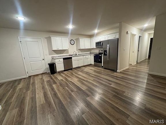 4th image of 479 Southview Dr
