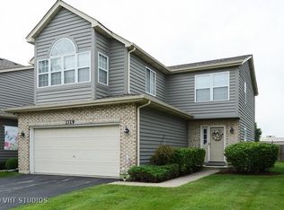 1719 Tamahawk Ln, Naperville, IL 60564
