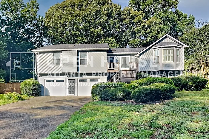 6187 Brookside Ln — Photo 1