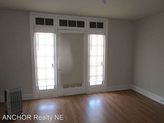 4th image of 5239 Oxford Ave Floor 3
