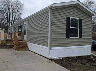 49643 Pine Dr #18, Plymouth, MI
